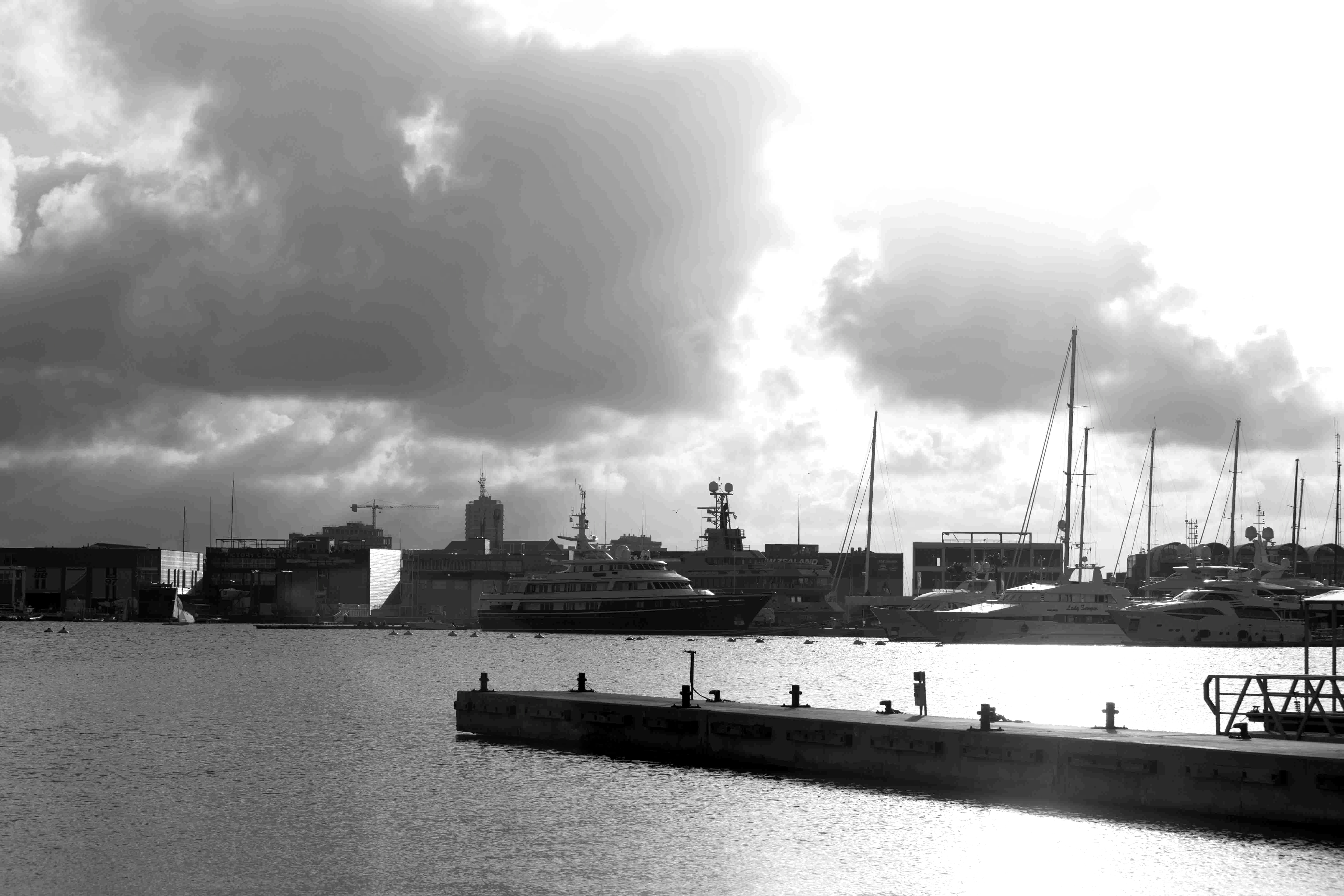 Hafen in Valencia: Foto: Robert B. Fishman, ecomedia, 29.10.2013