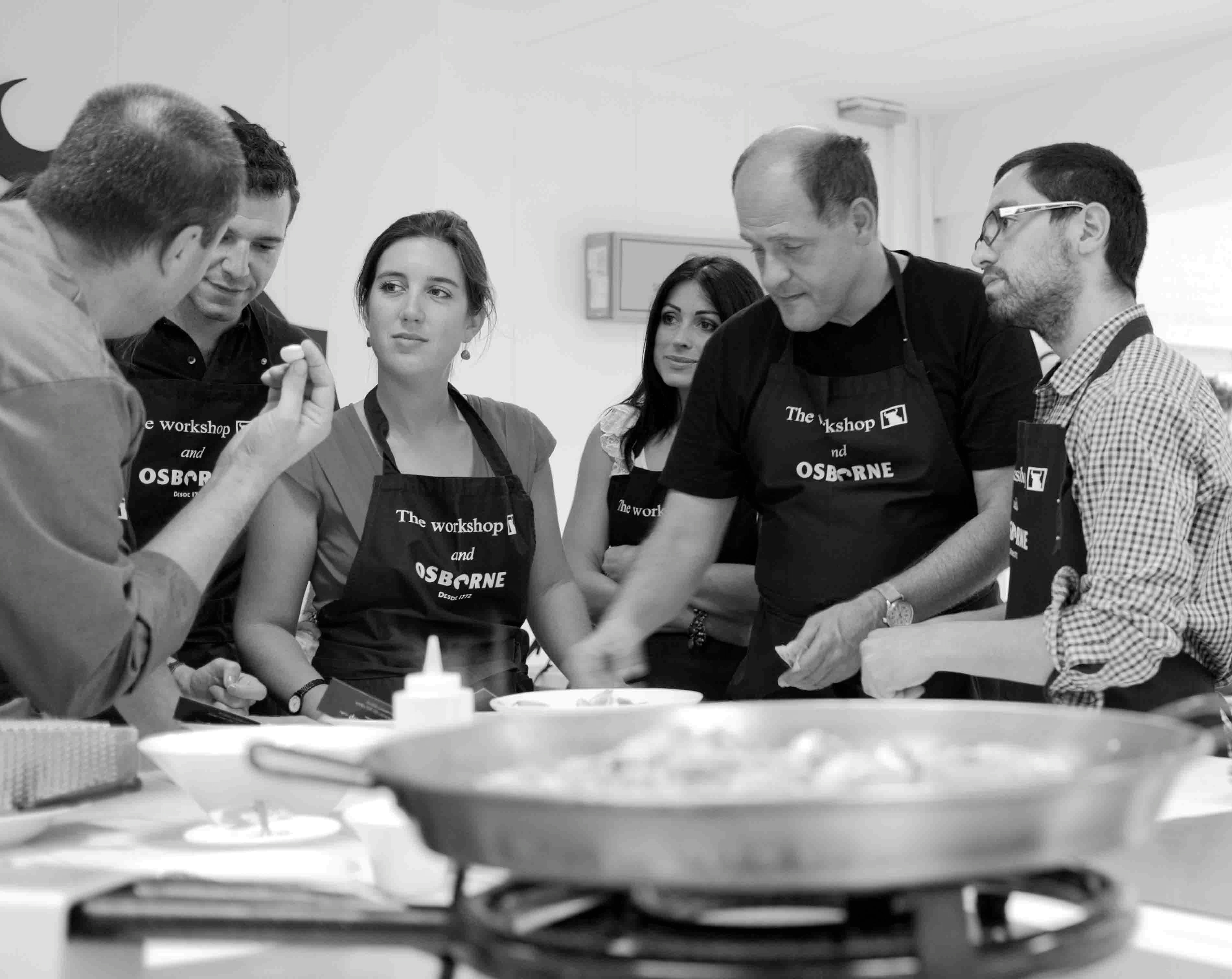 Paella cooking lesson