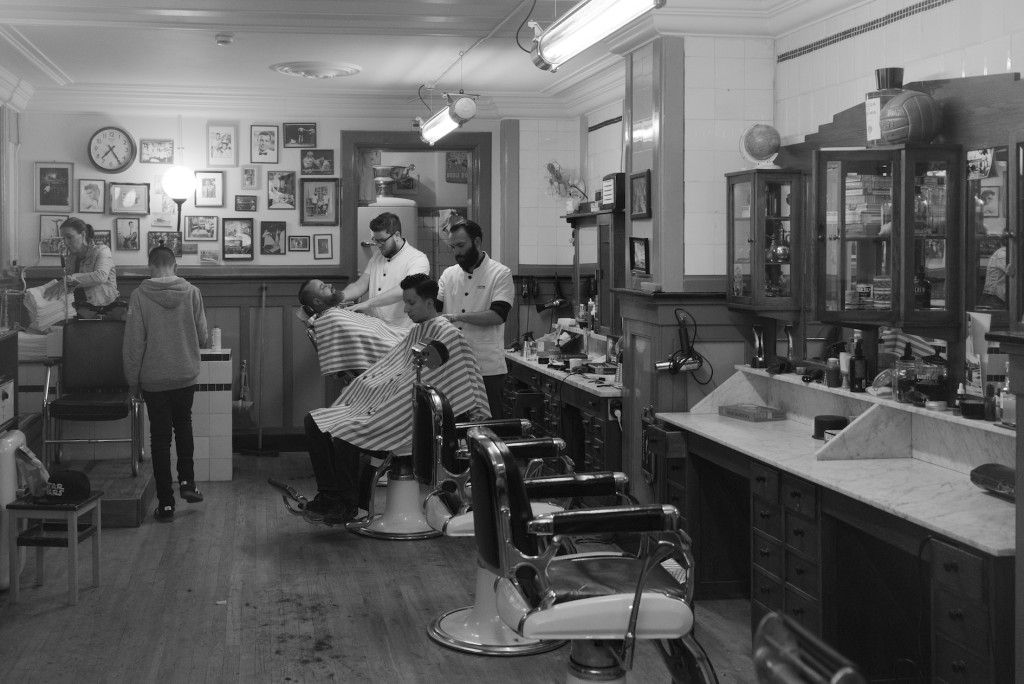 historischer Barbiersalon unter dem Hotel New York in Rotterdam / historic Barbershop, Hotel New York, Rotterdam, 7.1.2016, Foto Robert B. Fishman