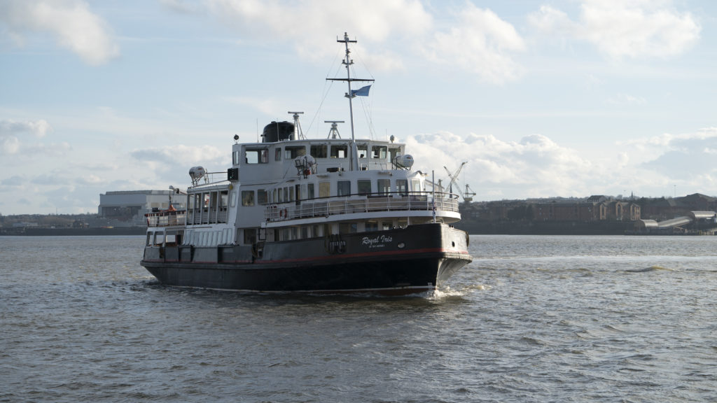 "Ferry 'cross the Mersey" - Die Fähre pendelt zwischen Liverpool und Birkenhead - jeden tag bei jedem Wetter