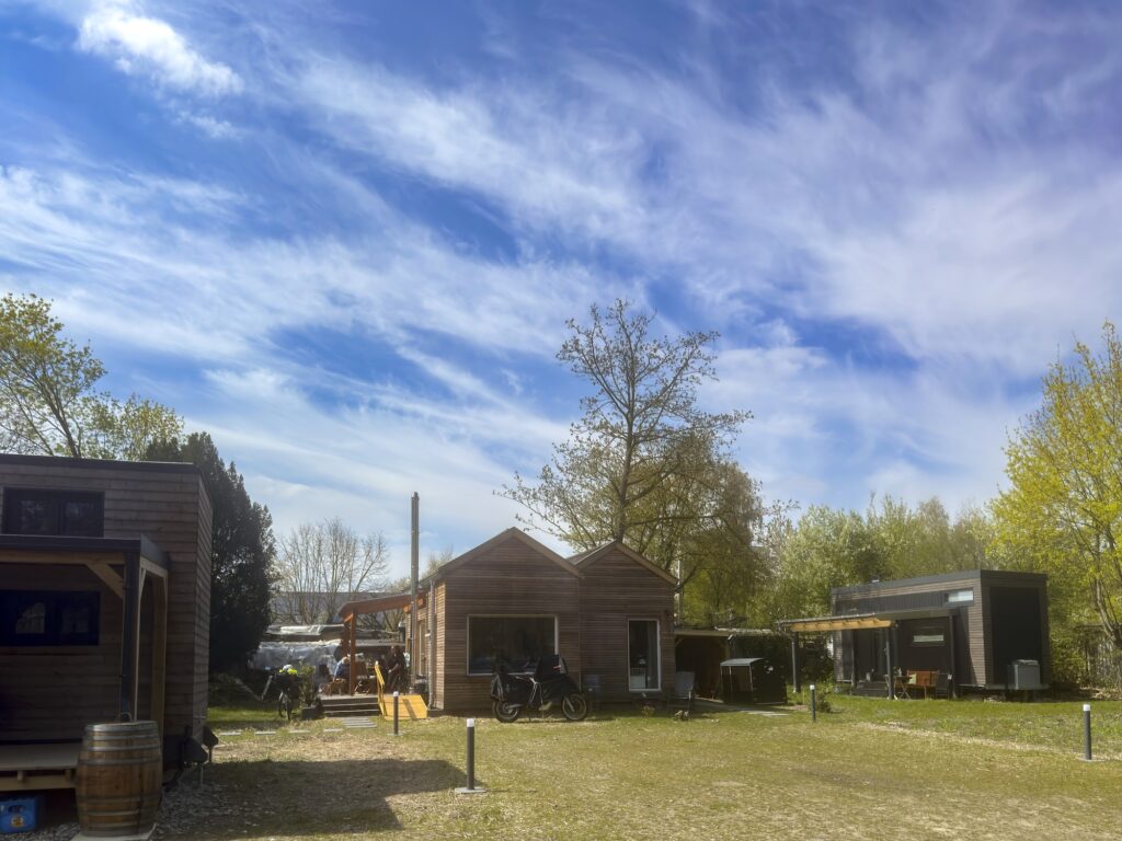 Foto: Tiny House Siedlung in Bielefeld / Tiny House settlement in Bielefeld, 15.4.2026, Foto: Robert B. Fishman